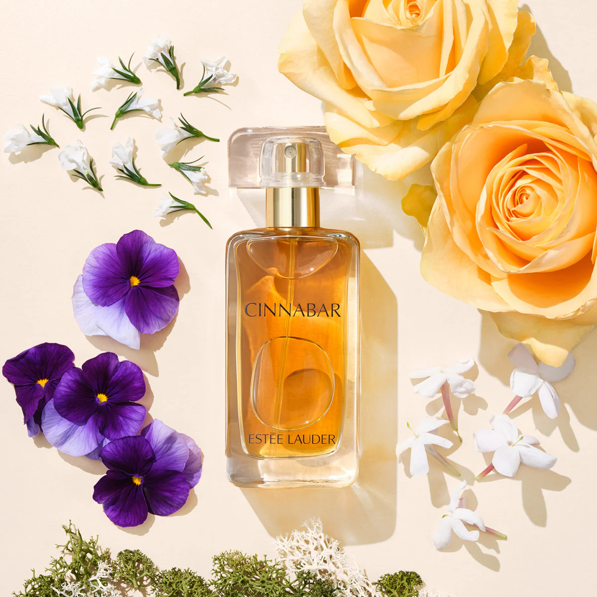 Estée Lauder Cinnabar Eau de Parfum - Image 2