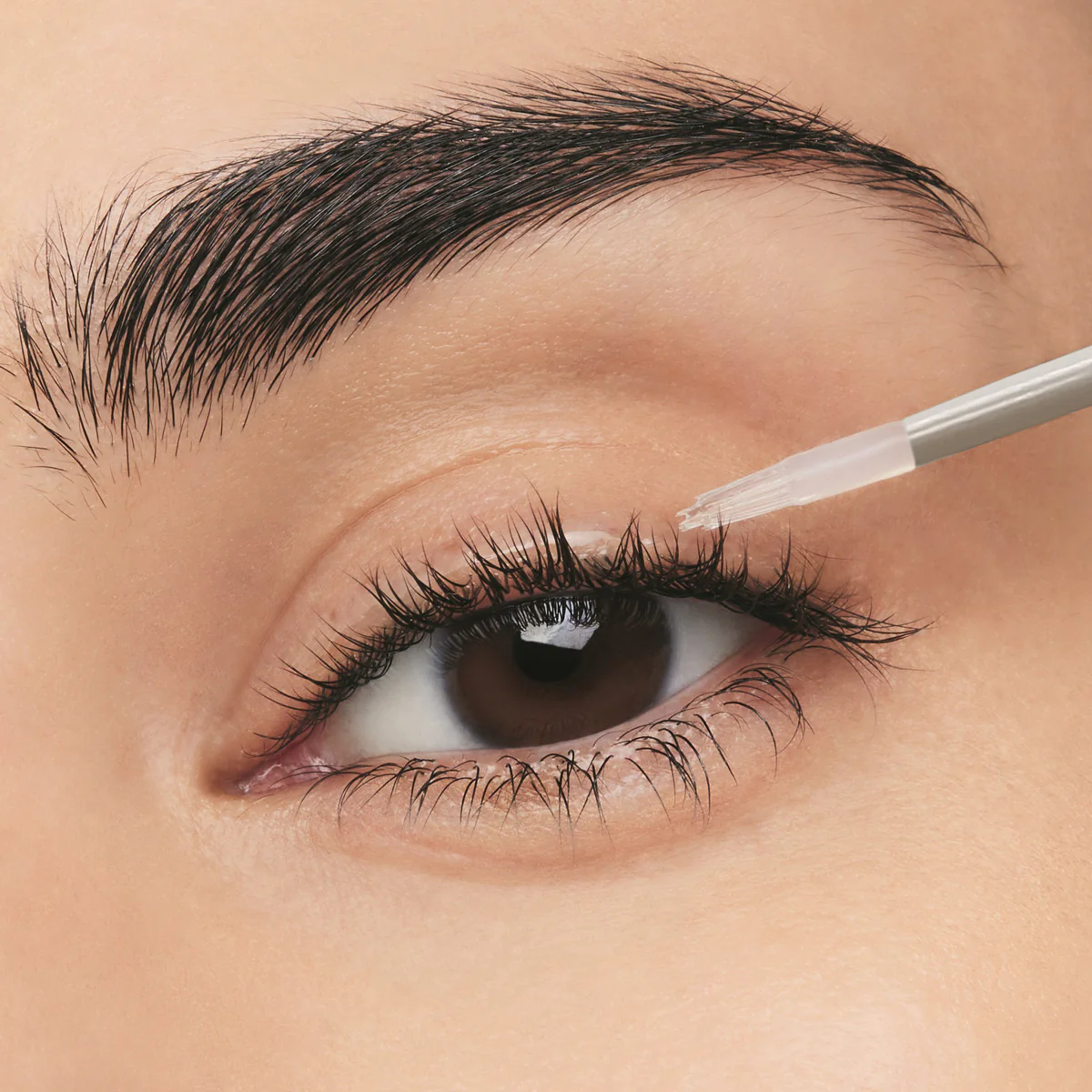 Estée Lauder Turbo Lash Night Revitalizing Serum for Lash + Brow - Image 6