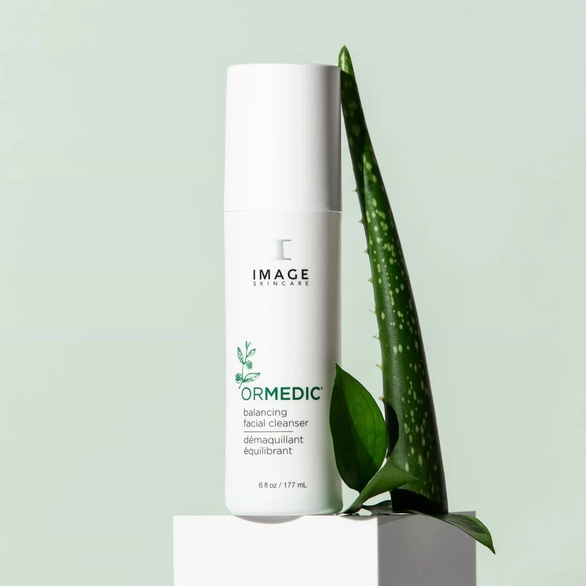 IMAGE Skincare Ormedic Balancing Facial Cleanser Original Formula - Image 5