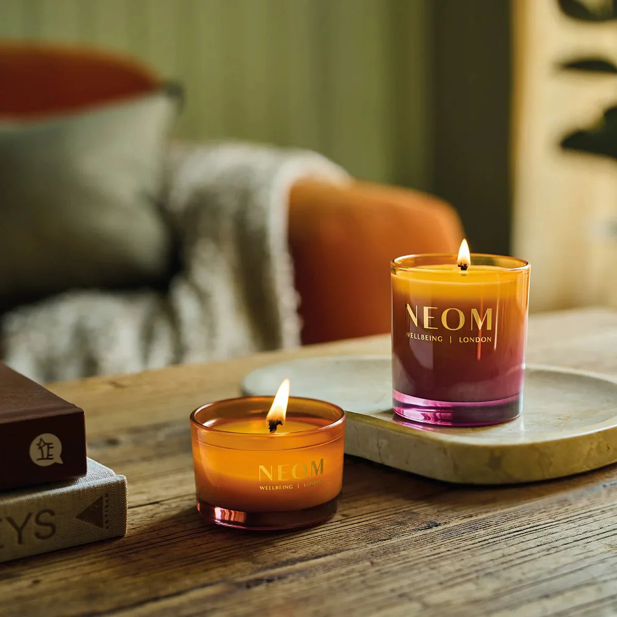Neom Cosy Nights Travel Candle - Image 2