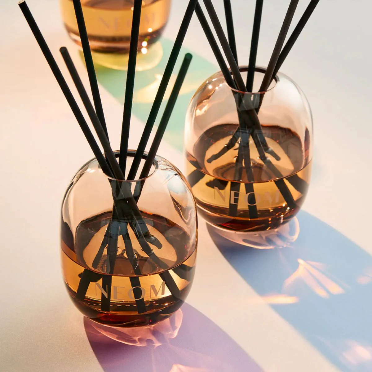 Neom Wellbeing Feel Refreshed Reed Diffuser Refill 100ml - Image 3