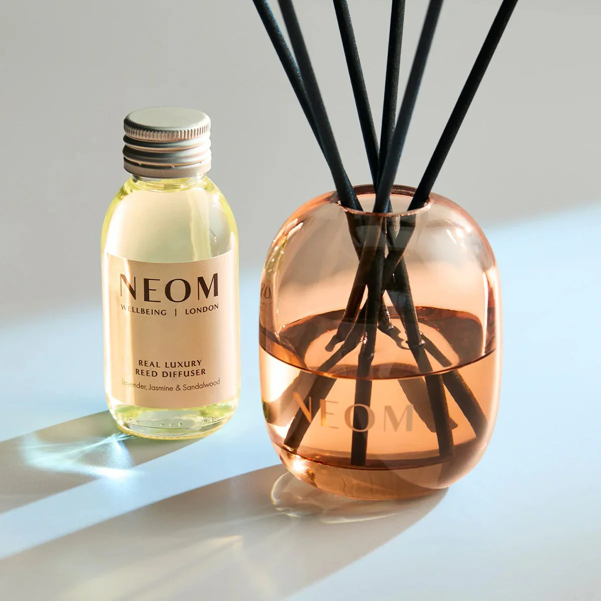 Neom Wellbeing Real Luxury Reed Diffuser 100ml - Image 3